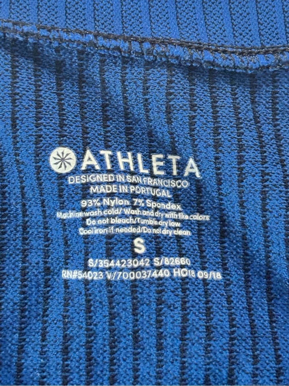 Athleta Two-Tone Ribbed Long-Sleeve Top in Royal Blue and Navy - Picture 4 of 7